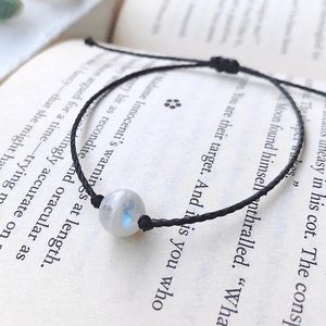 $7 BUNDLED🌿 White Moonstone Sphere Stone Bracelet